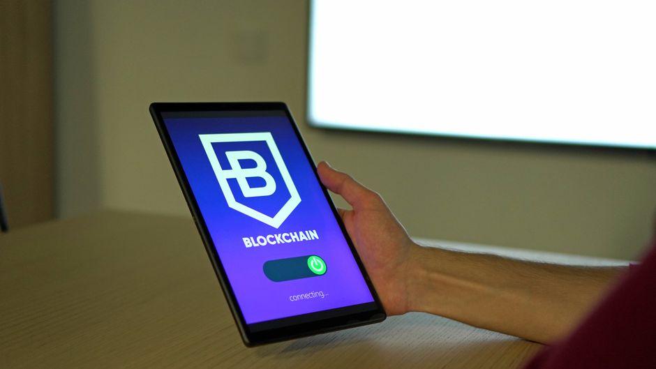 best blockchain screeners for finding opportunities — financial market analysis and trading insights for investors