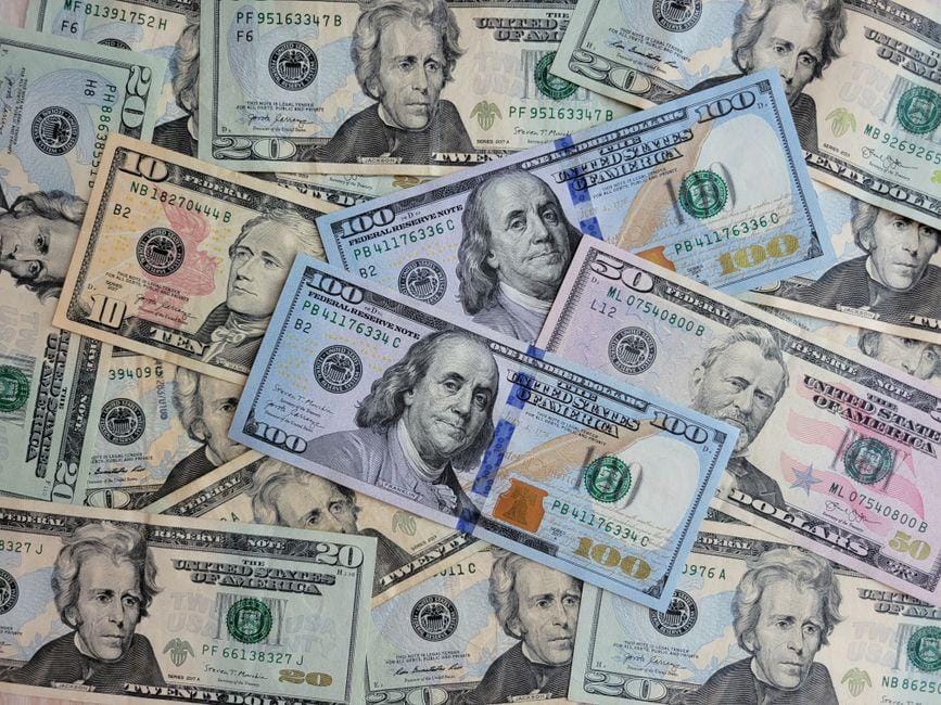 Comparing SMC Liquidity and AUD/USD for Swing Trades comparing smc liquidity and aud usd — financial market analysis and trading insights for investors