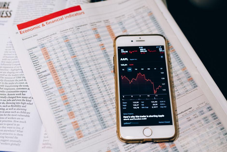How to Automate Portfolio Management Using AI Trading how automate portfolio management using trading — financial market analysis and trading insights for investors