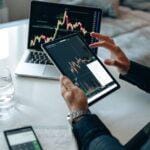 how combine tech stocks with price — financial market analysis and trading insights for investors