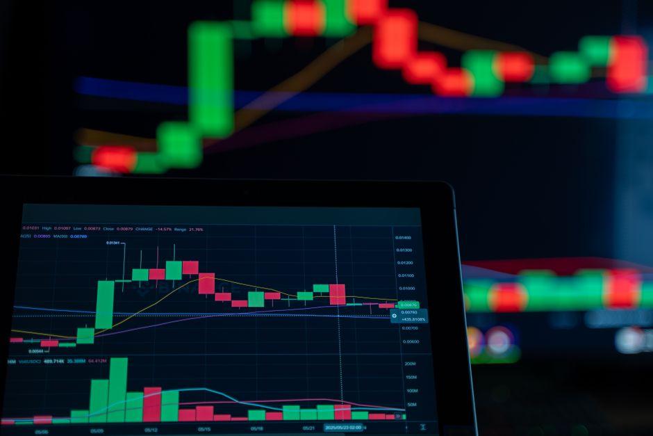 How to Master Candlestick Patterns Like a Pro Trader how master candlestick patterns like professional — financial market analysis and trading insights for investors