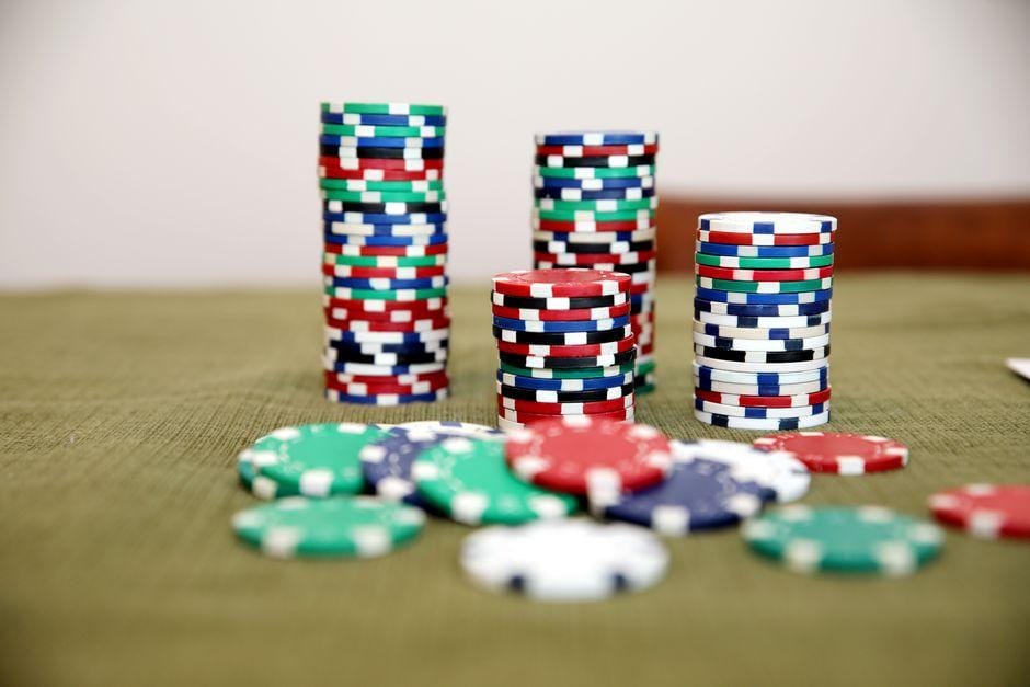 how trade blue chip stocks successfully — financial market analysis and trading insights for investors