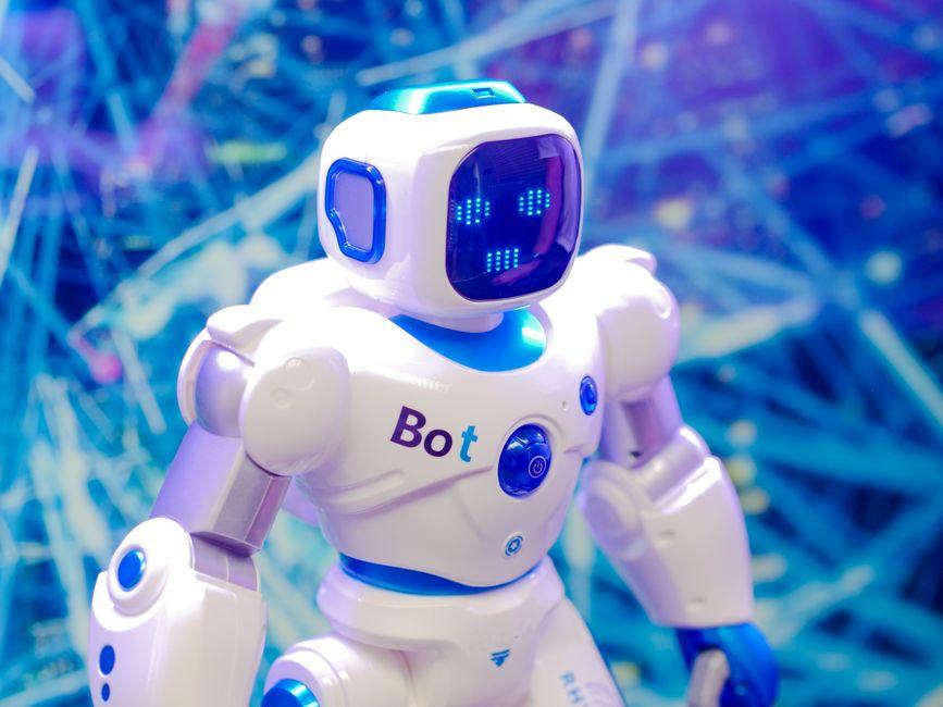 trading bots dividend etfs key differences — financial market analysis and trading insights for investors