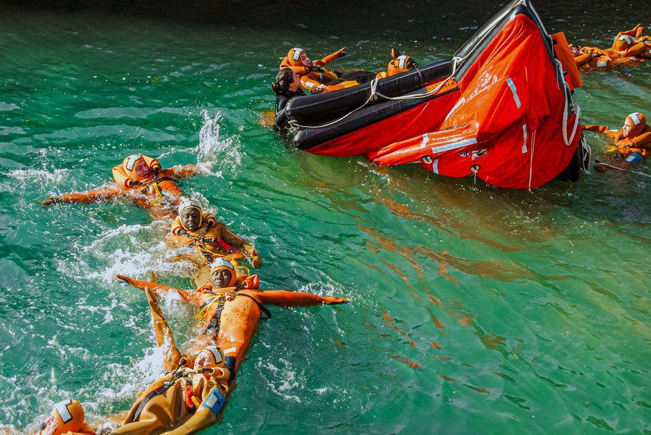 drawdown management how survive losing streaks — financial market analysis and trading insights for investors