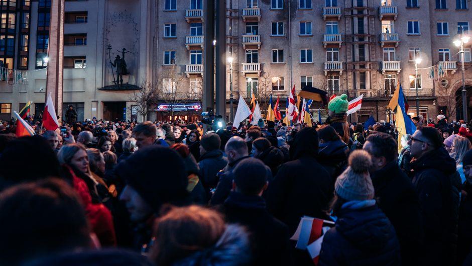 how geopolitical events trigger gap openings — financial market analysis and trading insights for investors