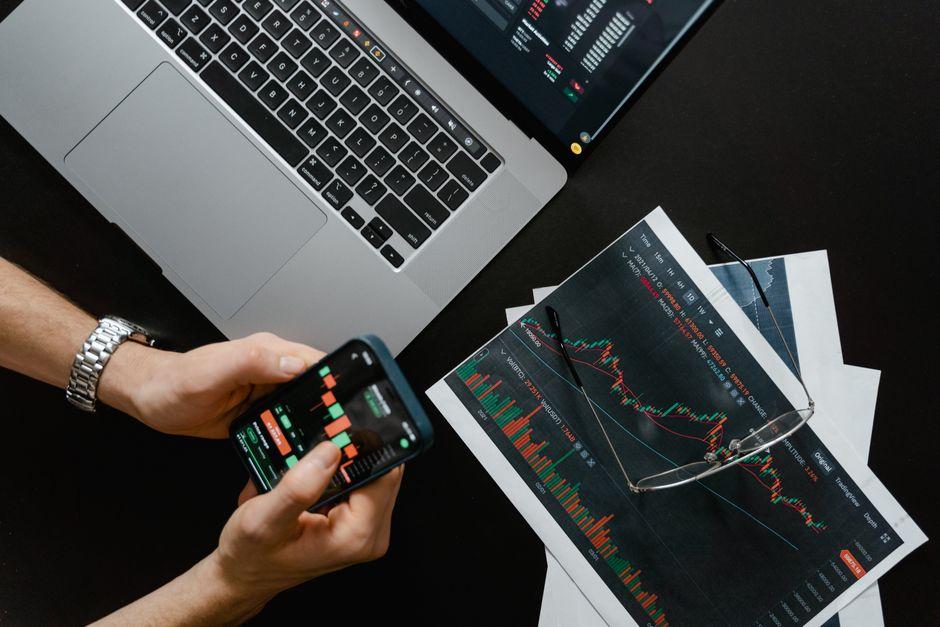 how analyse forex market technical fundamental — financial market analysis and trading insights for investors