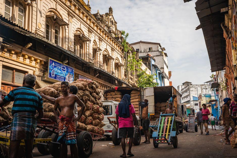 how trade sri lanka — financial market analysis and trading insights for investors