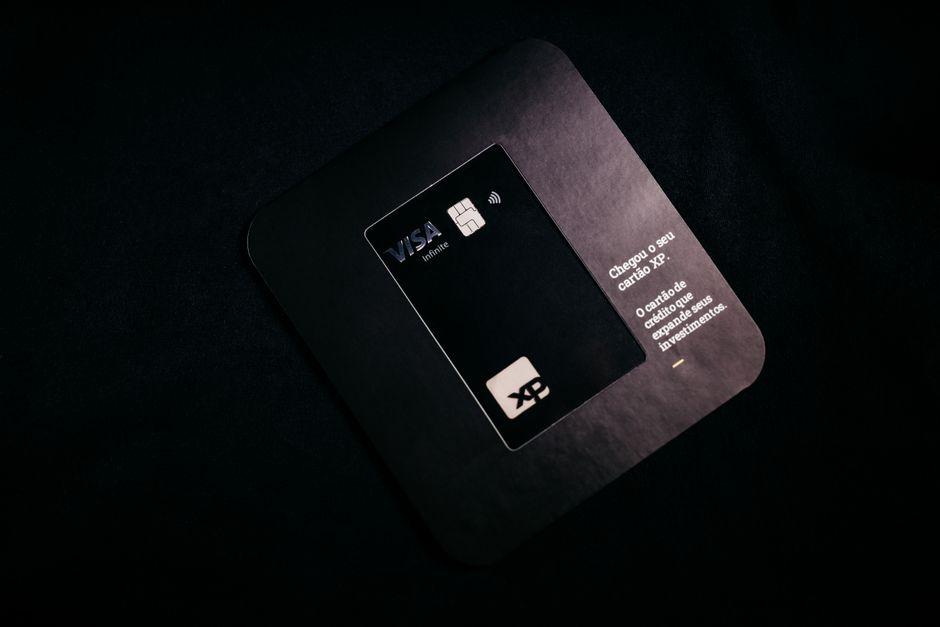 visa stock buy sell — financial market analysis and trading insights for investors