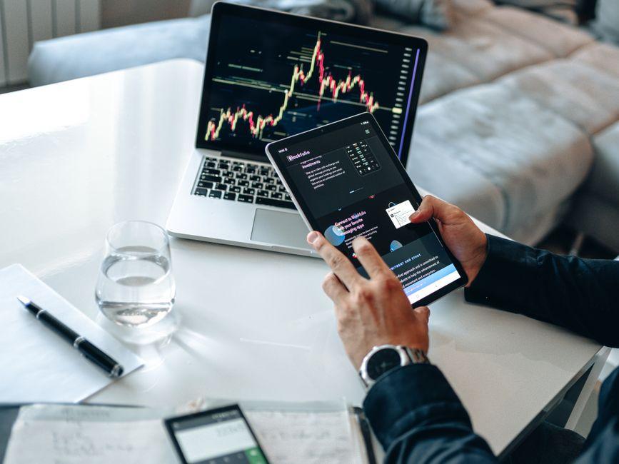liquidity portfolio management why matters — financial market analysis and trading insights for investors