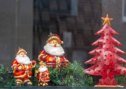 Santa Claus Rally Explained: Stats, Strategy, and Risks santa claus rally explained — financial market analysis and trading insights for investors