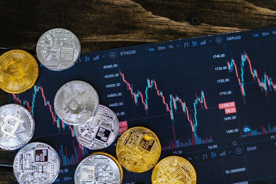Scalping Altcoin Breakouts with High‑Frequency Order Flow scalping altcoin breakouts with high frequency — financial market analysis and trading insights for investors